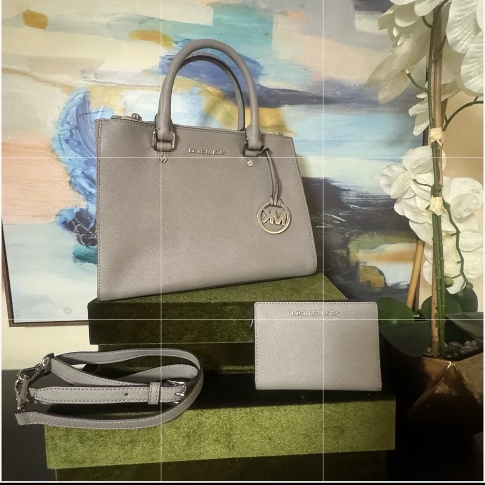 Michael Kors Elegant Gray Satchel Set - Picture 1 of 11